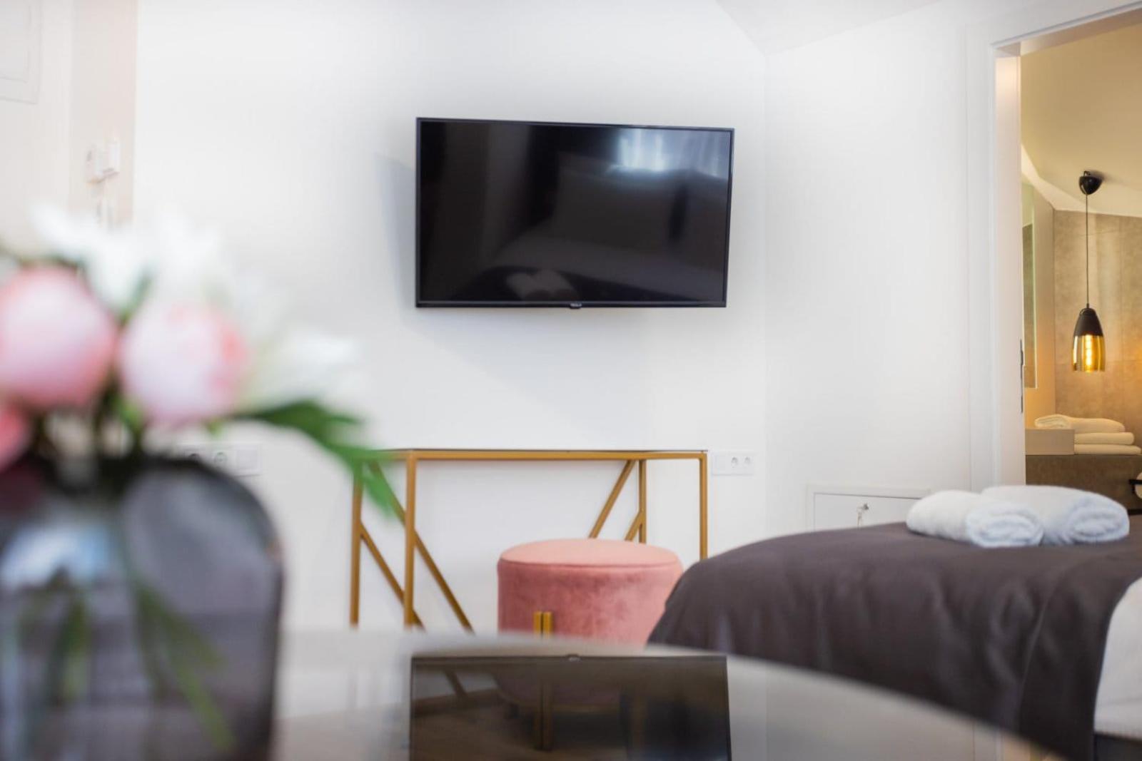 Happy House Old Town Luxury Apartment Сараево Екстериор снимка