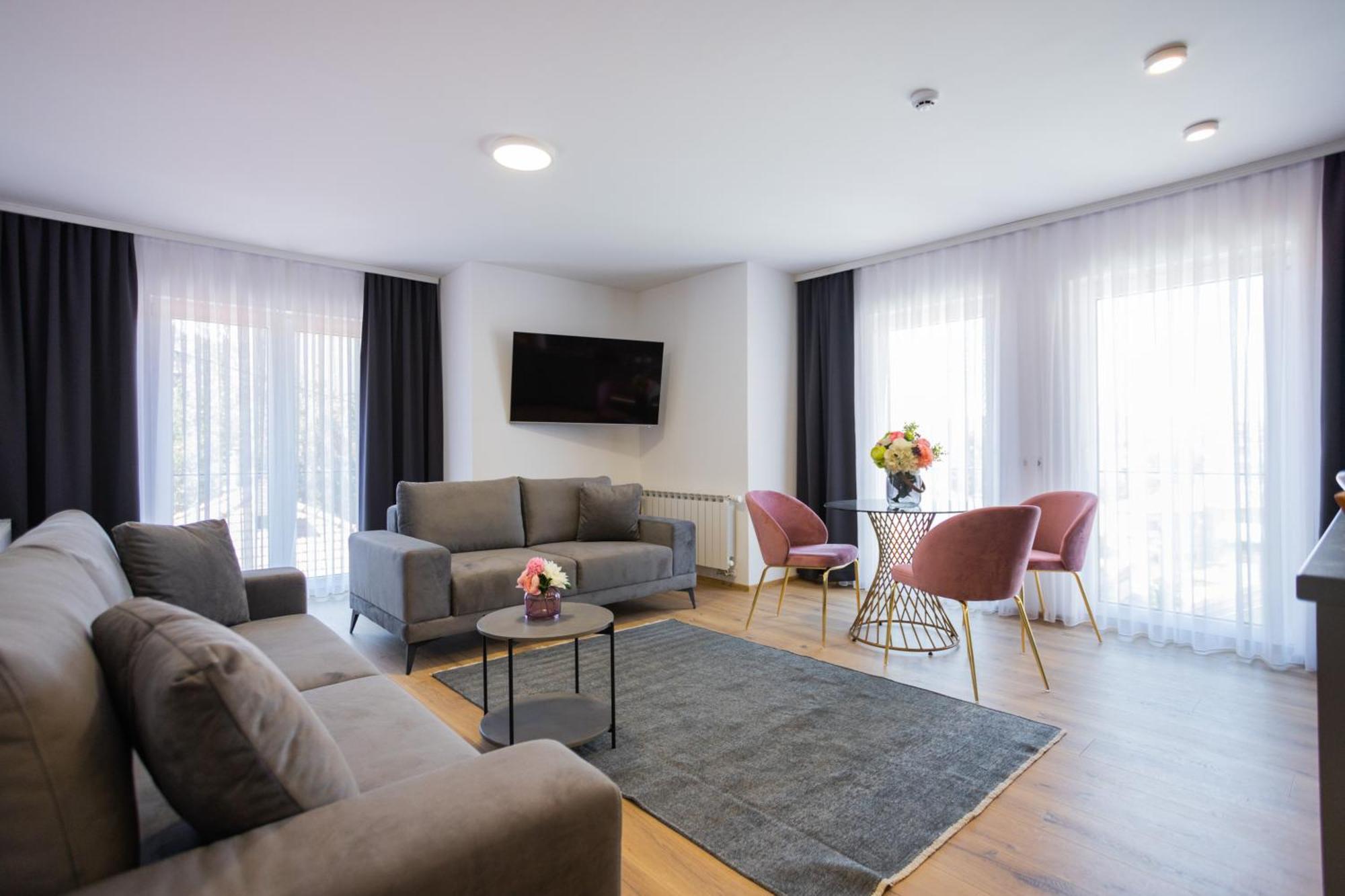 Happy House Old Town Luxury Apartment Сараево Екстериор снимка
