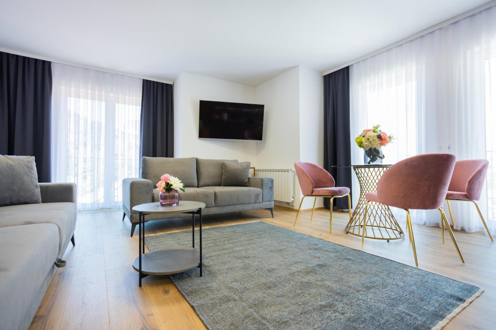 Happy House Old Town Luxury Apartment Сараево Екстериор снимка