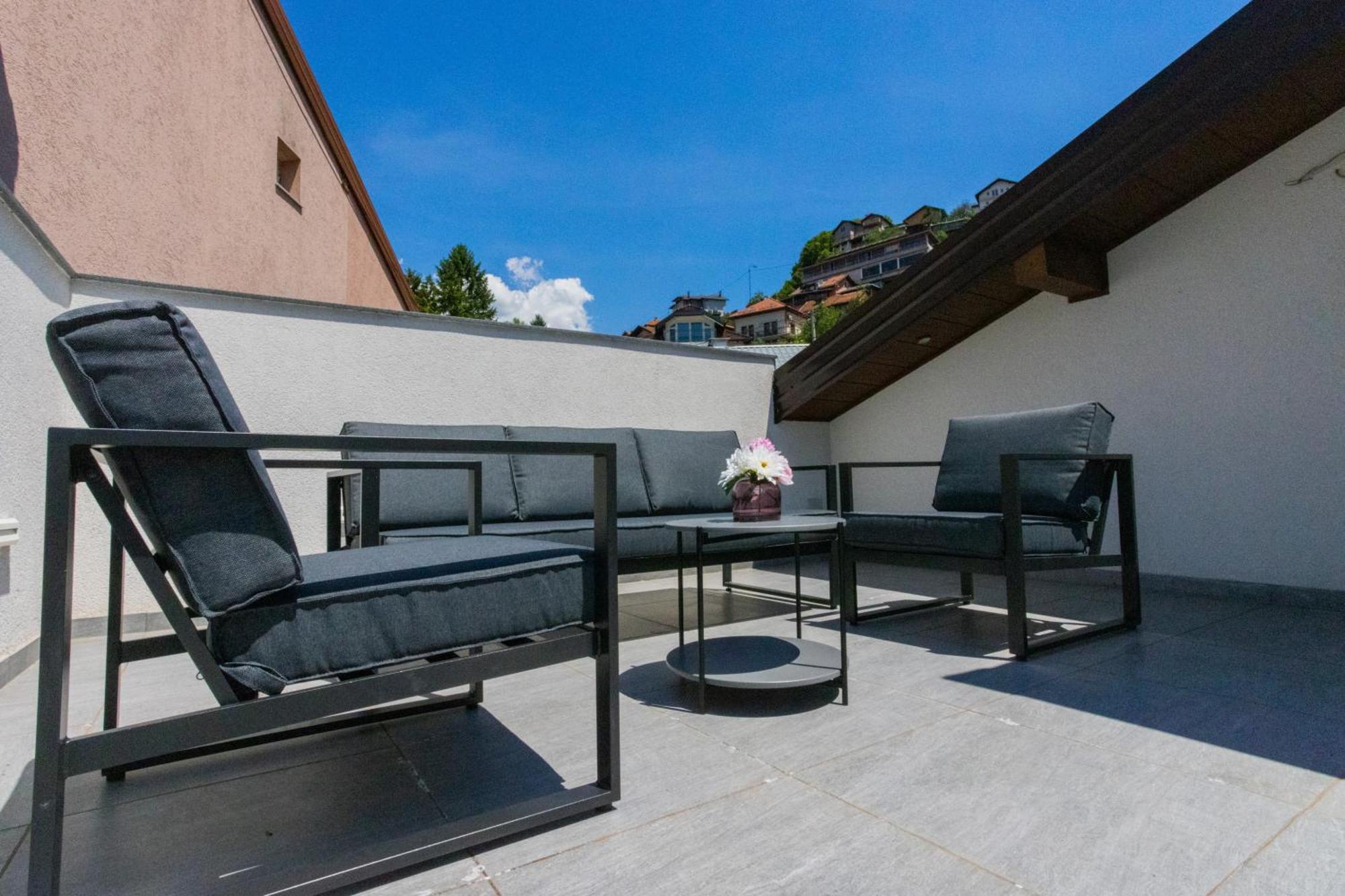 Happy House Old Town Luxury Apartment Сараево Екстериор снимка