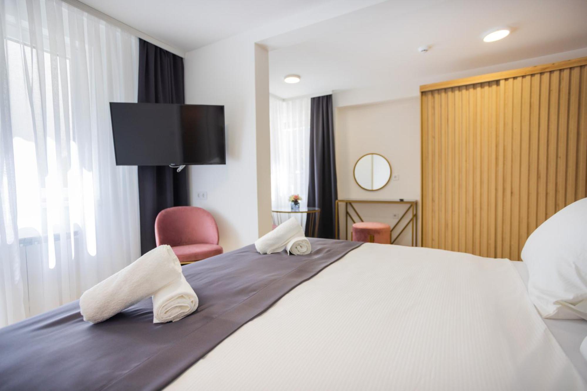 Happy House Old Town Luxury Apartment Сараево Екстериор снимка