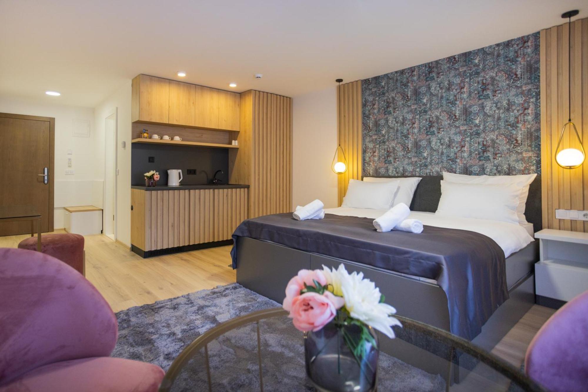Happy House Old Town Luxury Apartment Сараево Екстериор снимка