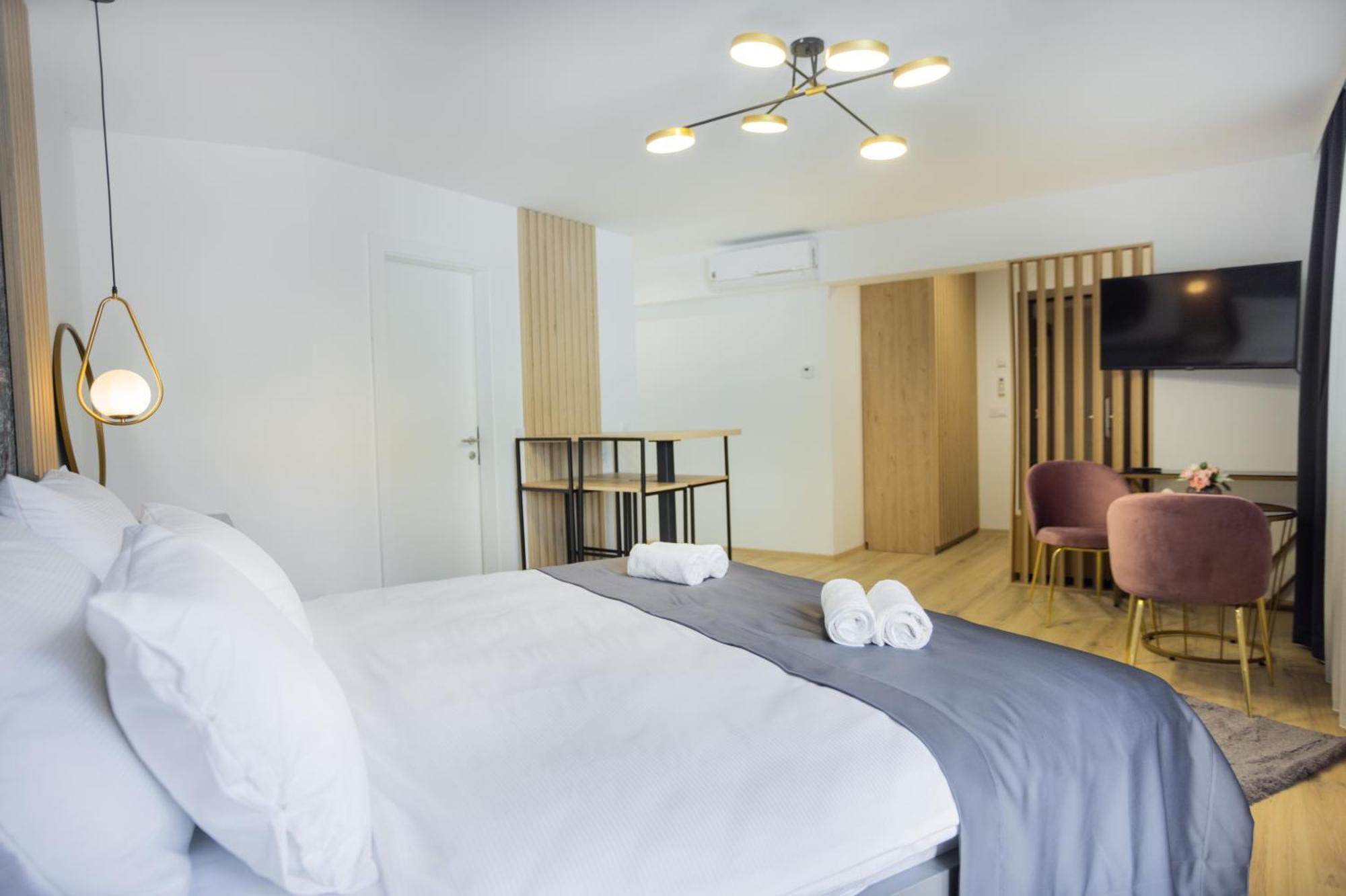 Happy House Old Town Luxury Apartment Сараево Екстериор снимка
